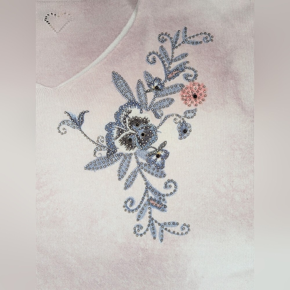 Amaryllis Womens (Size M) Pastel Tie-Dyed V-Neck Sweater w/ Floral Embroidery - Picture 7 of 13